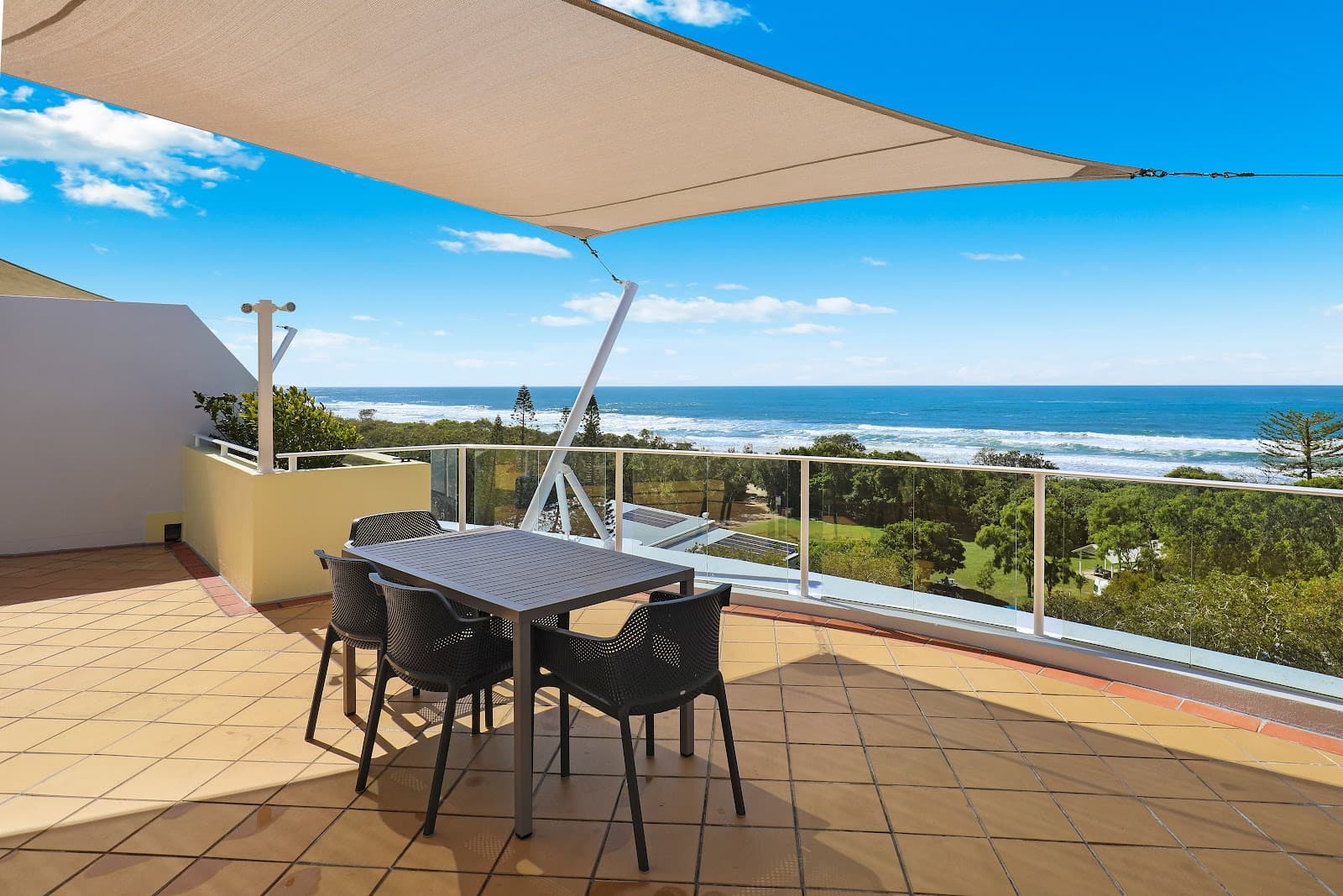 Santorini Twin Waters — Kawana Waters, Sunshine Coast
